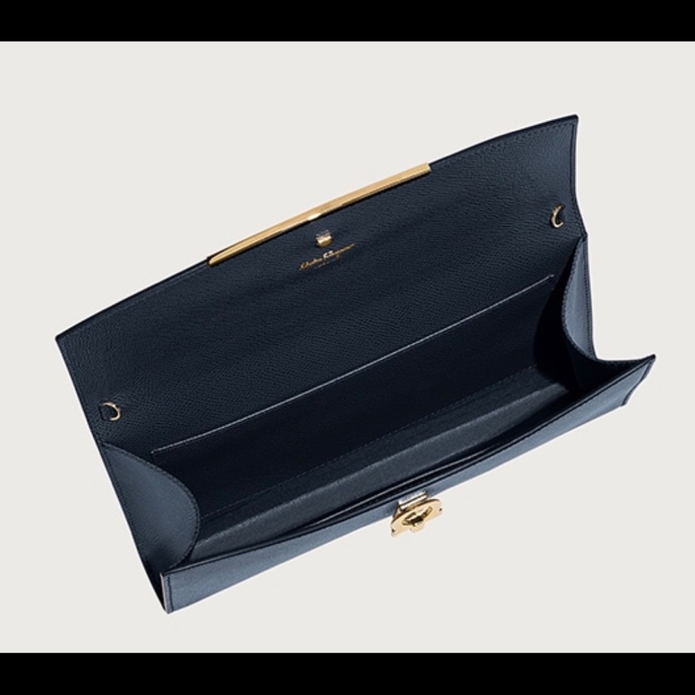 SALVATORE FERRAGAMO gancio chain strap clutch 318 - Picture 5 of 6